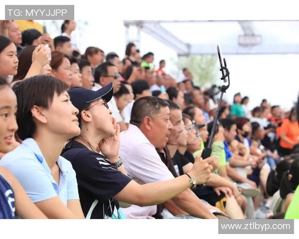 西安攀岩队在极限运动会中的默契配合与精彩表现分析 西安攀岩队在极限运动会中的默契配合与精彩表现分析